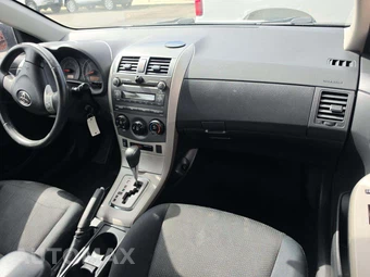 2010 Toyota Corolla S – miniatura 19