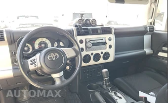 2010 Toyota FJ Cruiser w/Rear Doors - miniatura 8