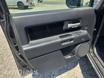 2010 Toyota FJ Cruiser w/Rear Doors - miniatura 9