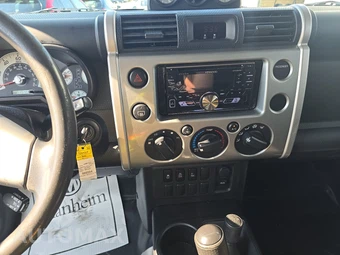 2010 Toyota FJ Cruiser w/Rear Doors - miniatura 11