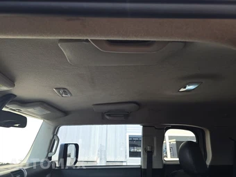 2010 Toyota FJ Cruiser w/Rear Doors - miniatura 17