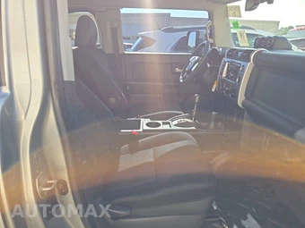 2010 Toyota FJ Cruiser w/Rear Doors - miniatura 8