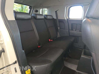 2010 Toyota FJ Cruiser w/Rear Doors - miniatura 16