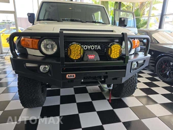 2010 Toyota FJ Cruiser w/Rear Doors - miniatura 21