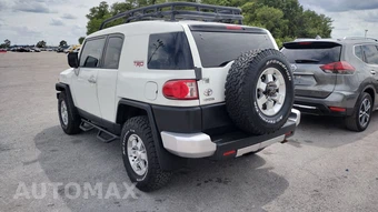 2010 Toyota FJ Cruiser w/Rear Doors - miniatura 4