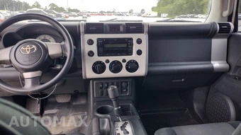 2010 Toyota FJ Cruiser w/Rear Doors - miniatura 5