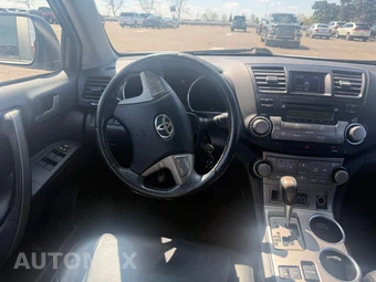 2010 Toyota Highlander SE - miniatura 19