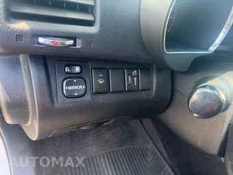 2010 Toyota Highlander SE - miniatura 27