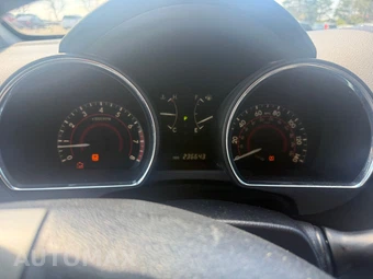 2010 Toyota Highlander SE - miniatura 28