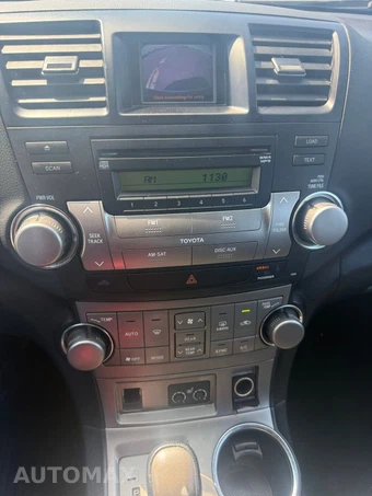 2010 Toyota Highlander SE - miniatura 35