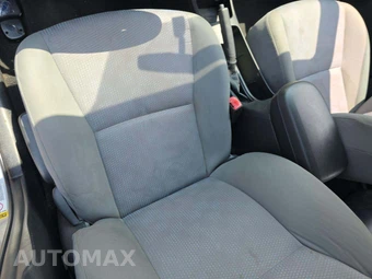 2010 Toyota Matrix – miniatura 21