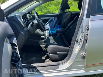 2010 Toyota Matrix S - miniatura 13