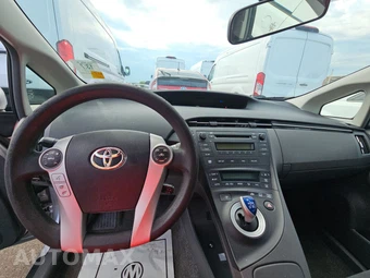 2010 Toyota Prius I – miniatura 11