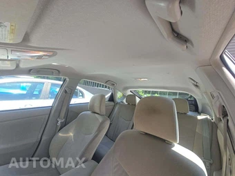 2010 Toyota Prius II – miniatura 11