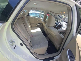 2010 Toyota Prius II – miniatura 16
