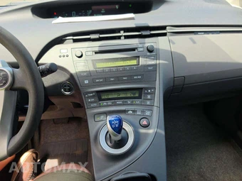 2010 Toyota Prius II - miniatura 10