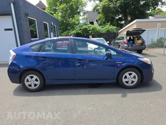2010 Toyota Prius II - miniatura 4
