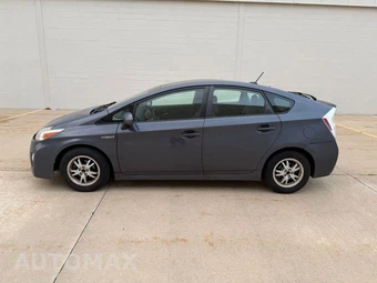 2010 Toyota Prius III - miniatura 13
