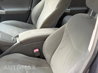 2010 Toyota Prius III - miniatura 41