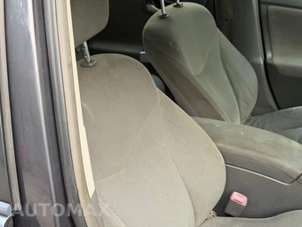 2010 Toyota Prius III - miniatura 44