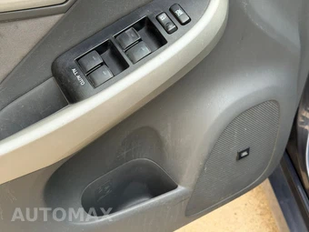 2010 Toyota Prius III - miniatura 64