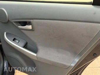 2010 Toyota Prius III - miniatura 66
