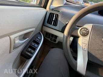 2010 Toyota Prius III - miniatura 77