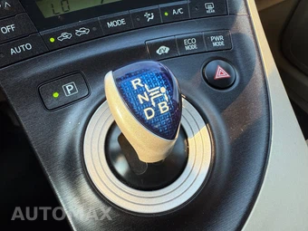 2010 Toyota Prius III - miniatura 89