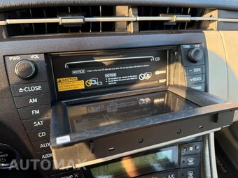 2010 Toyota Prius III - miniatura 94