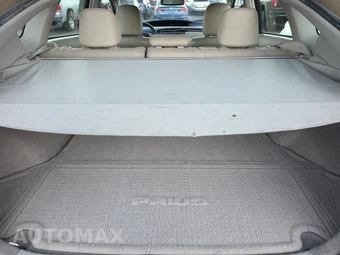 2010 Toyota Prius III - miniatura 16