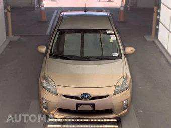 2010 Toyota Prius III - miniatura 2