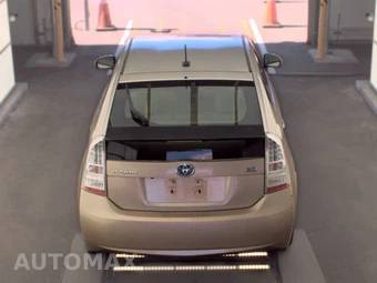 2010 Toyota Prius III - miniatura 5