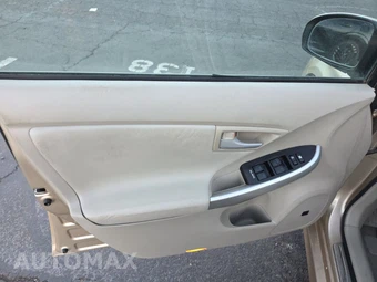 2010 Toyota Prius III - miniatura 9