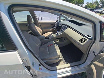 2010 Toyota Prius IV – miniatura 18