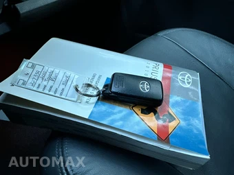 2010 Toyota Prius IV - miniatura 16