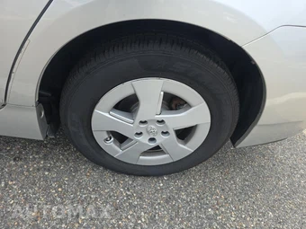 2010 Toyota Prius IV - miniatura 11