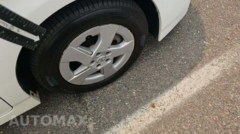 2010 Toyota Prius – miniatura 30