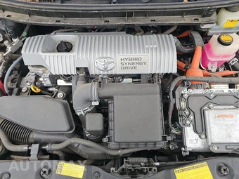 2010 Toyota Prius V – miniatura 15