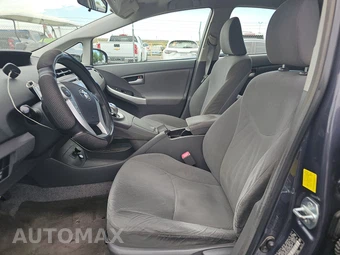 2010 Toyota Prius V – miniatura 7