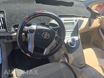2010 Toyota Prius V – miniatura 11