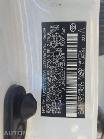 2010 Toyota Prius V – miniatura 15