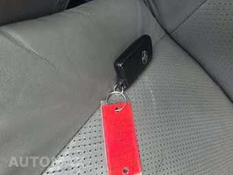 2010 Toyota RAV4 Limited – miniatura 8