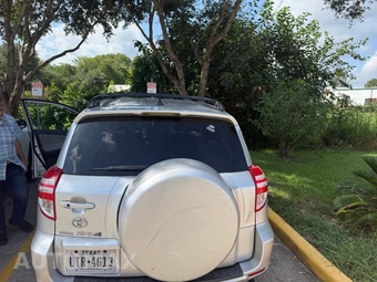 2010 Toyota RAV4 Limited - miniatura 12
