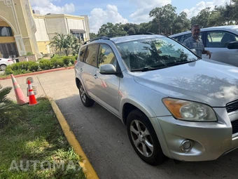 2010 Toyota RAV4 Limited - miniatura 2