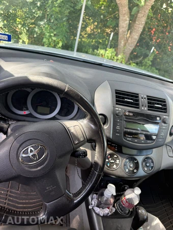 2010 Toyota RAV4 Limited - miniatura 8