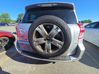 2010 Toyota RAV4 Sport - miniatura 5