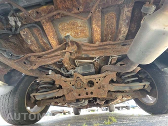 2010 Toyota Sequoia Limited – miniatura 16