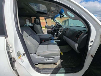 2010 Toyota Sequoia Limited – miniatura 19