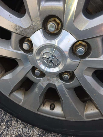 2010 Toyota Sequoia Limited – miniatura 31