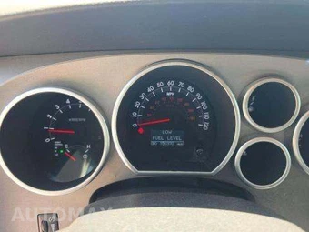 2010 Toyota Sequoia Platinum – miniatura 10